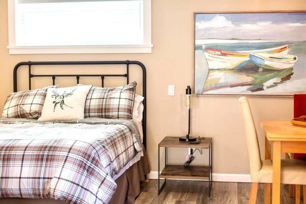 Raincoast Retreat At Shawnigan Lake! المظهر الخارجي الصورة