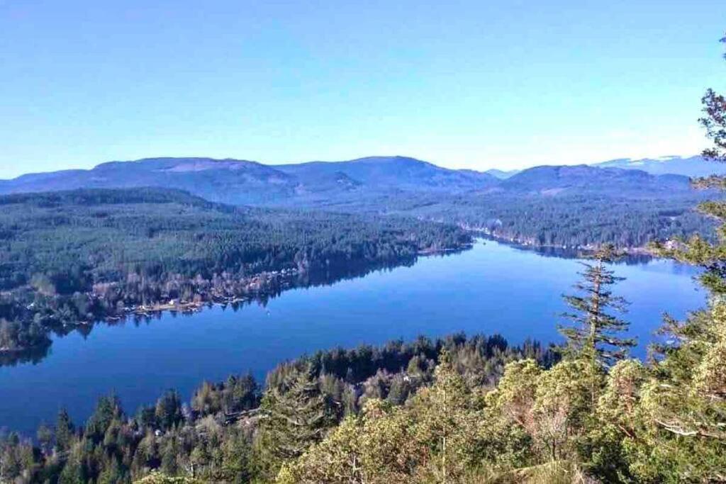 Raincoast Retreat At Shawnigan Lake! المظهر الخارجي الصورة